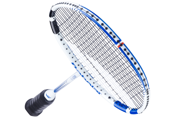 Babolat Satelite Rise God racket for videre utvikling.